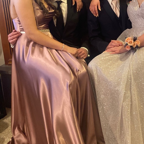 Prom dress - Picture 3 of 4